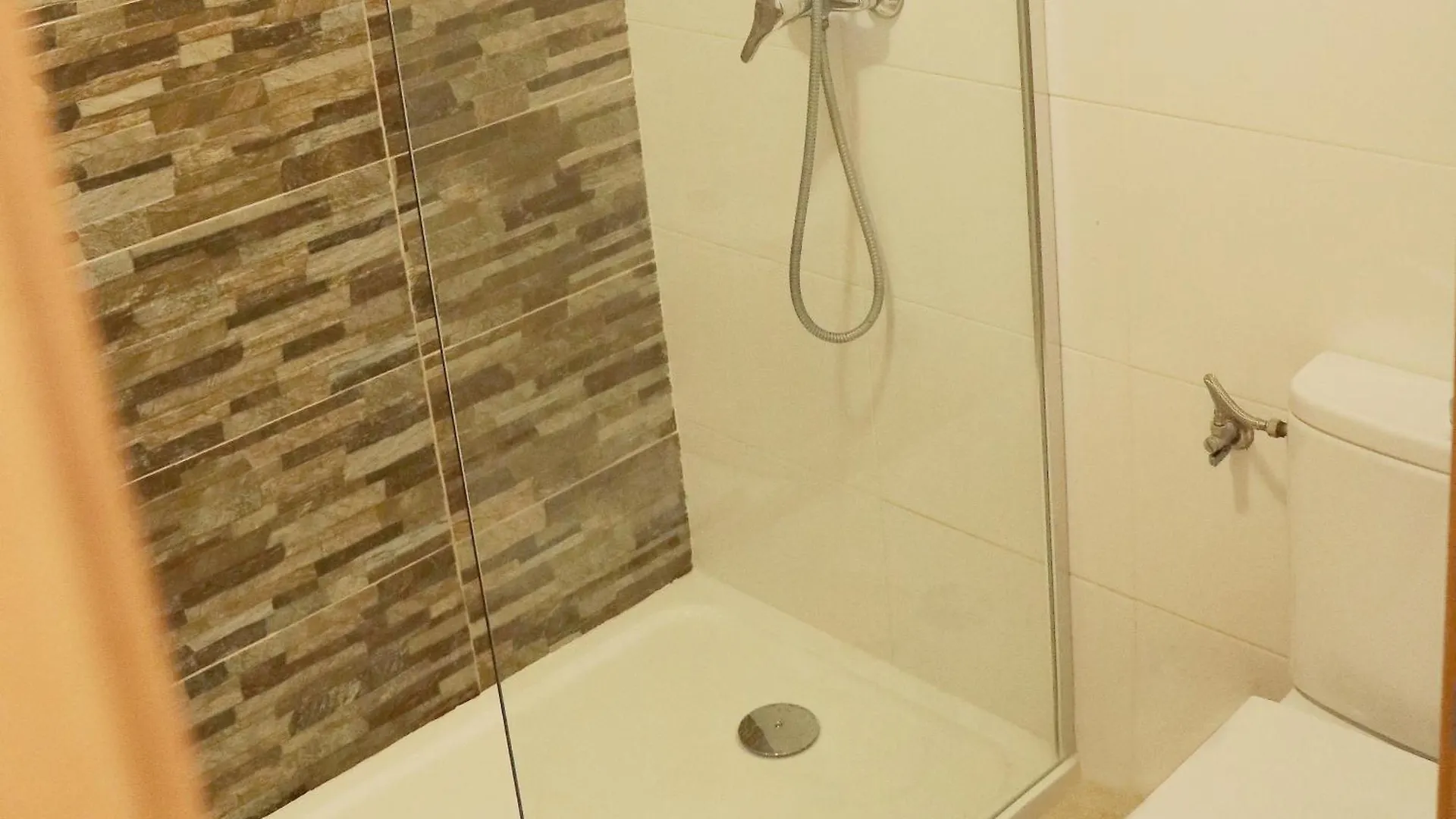 3 Bedroom Apartment With Indoor Pool Central Lagos Portugal
